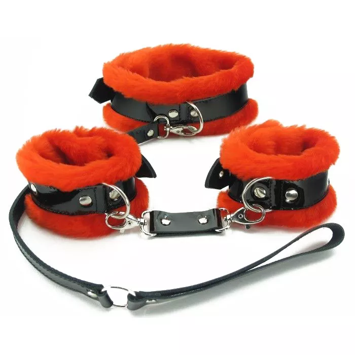 НАБОР С КРАСНЫМ МЕХОМ BDSM LIGHT. Вид 1.