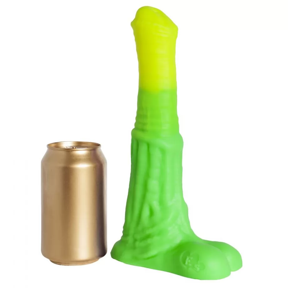 ЗЕЛЁНЫЙ ФАЛЛОИМИТАТОР  ПЕГАС LARGE  - 26 СМ.. Вид 2.
