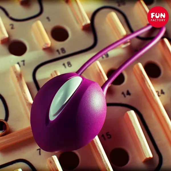 ФИОЛЕТОВЫЙ ВАГИНАЛЬНЫЙ ШАРИК SMARTBALLS UNO. Вид 2.