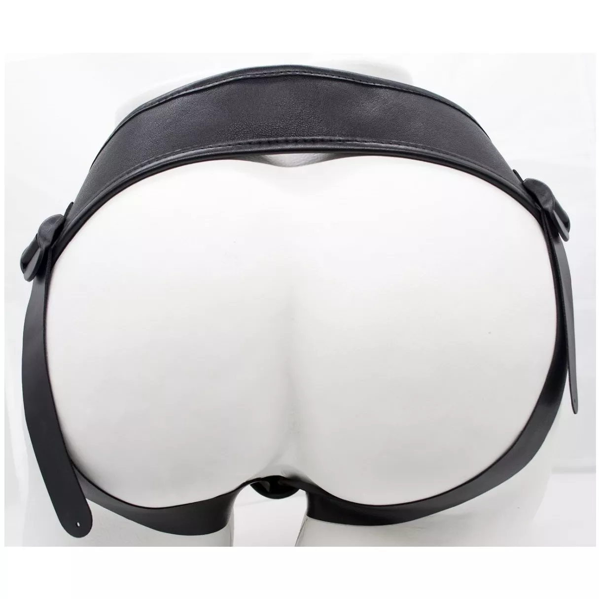 СТРАПОН HARNESS ИЗ ДВУХ ПРЕДМЕТОВ ТРУСИКИ И НАСАДКА-ФАЛЛОС 17 СМ. Вид 5.