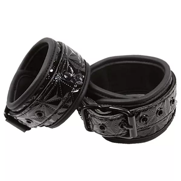 ЧЕРНЫЕ СОЕДИНЕННЫЕ ЦЕПЬЮ НАРУЧНИКИ SINFUL WRIST CUFFS. Вид 1.